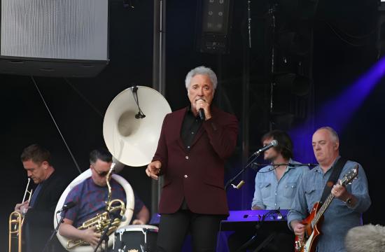 Tom jones (photo PR f10)